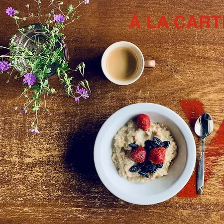 Cubby Ξενοδοχείο